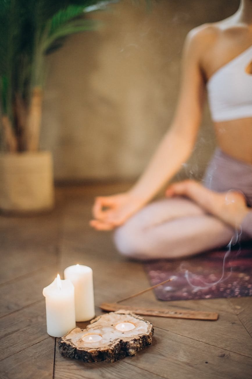 candles and incense for meditation