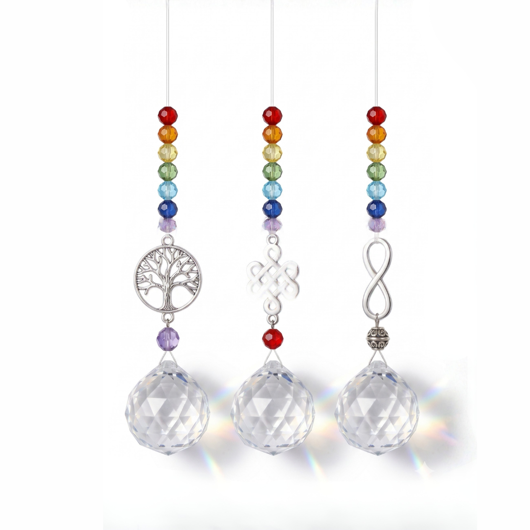 Atrapasol de Cristal Facetado 30mm con Dije Místico Variado y 7 Chakras